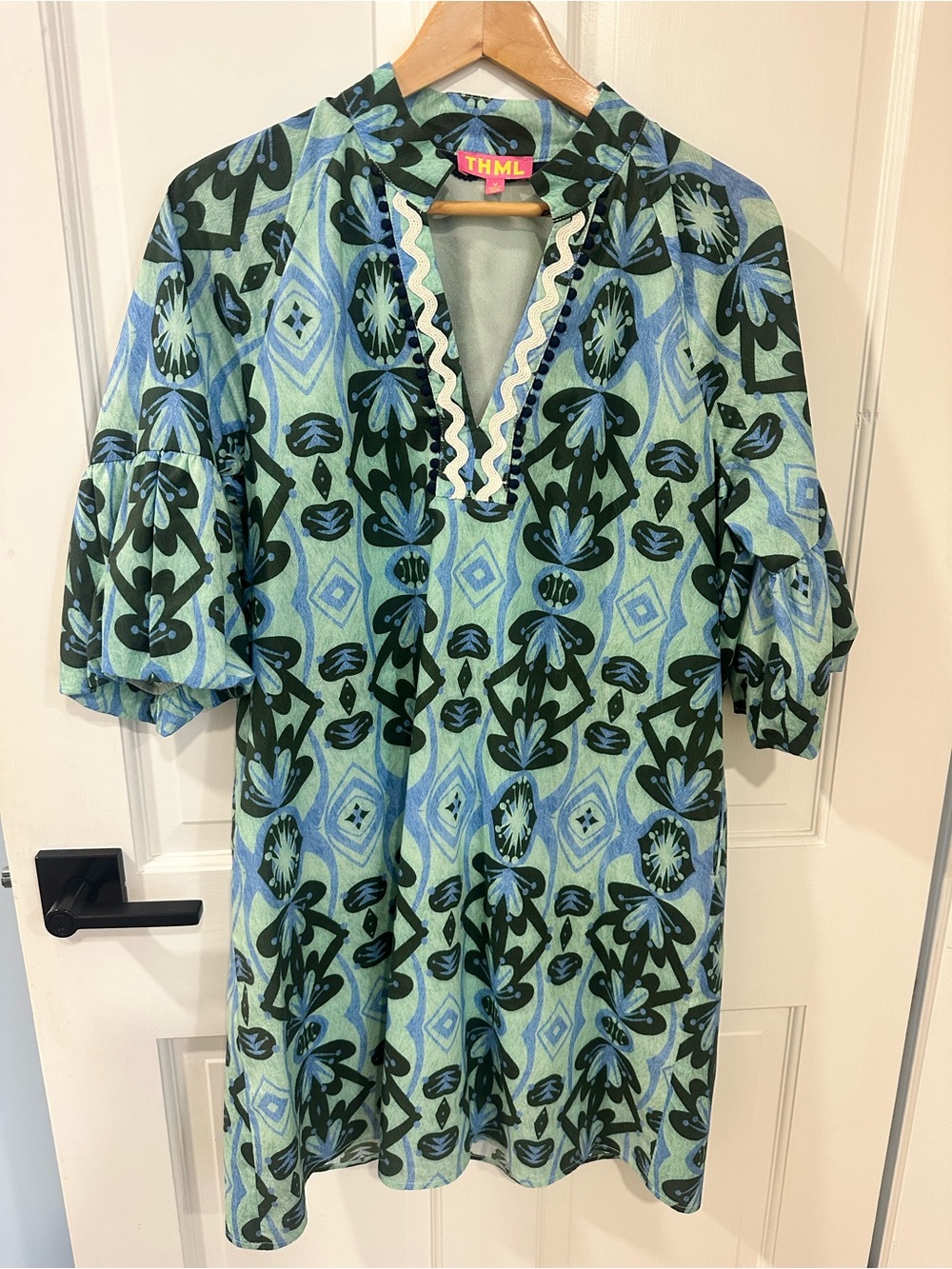 THML Blue & Green Printed V-Neck Puff Sleeve Tunicn